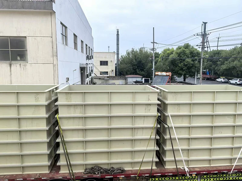 角型PPH貯蔵タンク